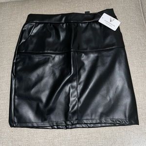 Windsor faux leather skirt